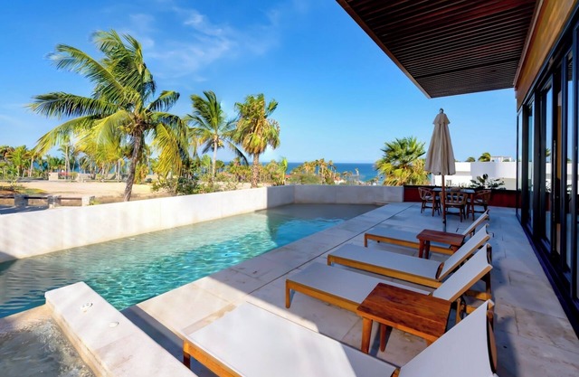 Casa Hyde-Brand new 4 bedroom luxury villa w/ private pool & hot tub, epic views