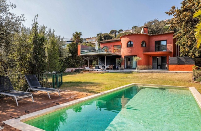 Casa Ivan - Cuatro Habitaciones Villa, Capacidad 8
