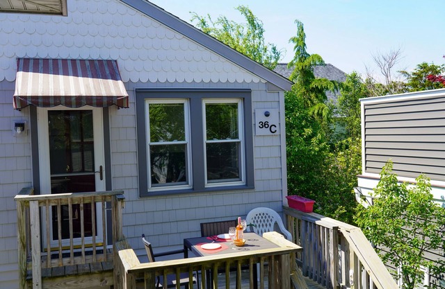 Private Downtown Rehoboth Apartamento a sólo 1 cuadra de la playa y Rehoboth Ave!