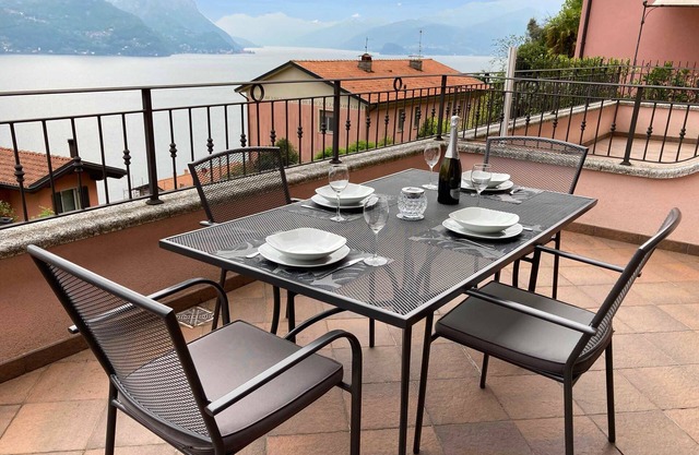 Casa Mastena Vista Lago, San Siro, Italia