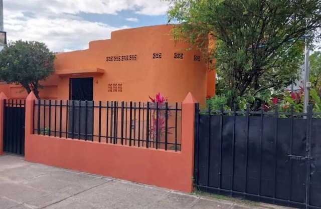 Casa Naranja in the best location in Santa Ana.