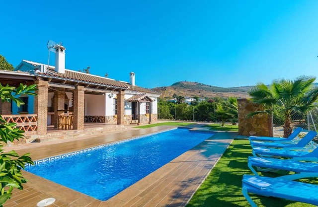 Casa Pepe Y Mari Álora by Ruralidays