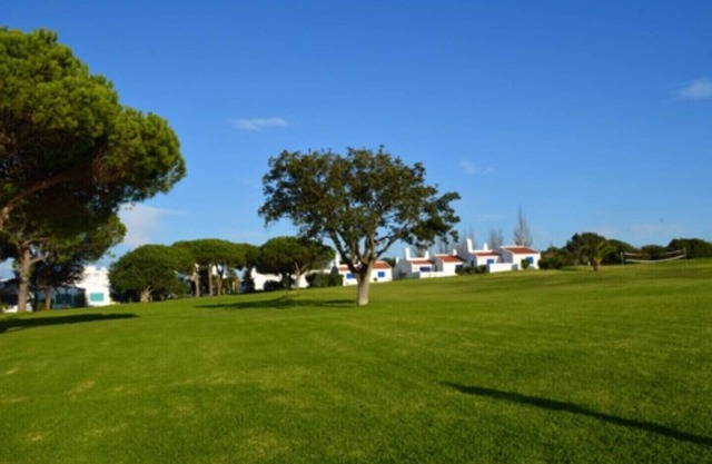 Casa Realengo directamente en la playa y 3 piscinas comunitarias