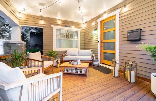 Casa Rivera Uptown with 2 king beds