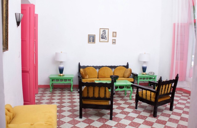 Casa Romero - 4 - bedroom house with WiFi perfect for families and groups