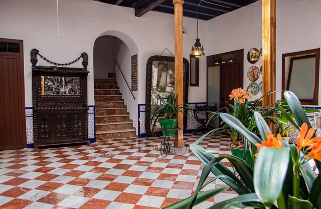 Casa Señorial Sevillana. PIEDRA CHICA ( una habitacion) 2 camas 1 baño