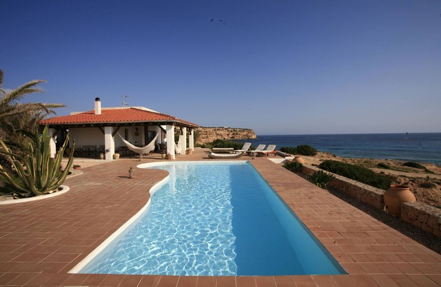 Casa Senrramada , Villa en primera linea de mar