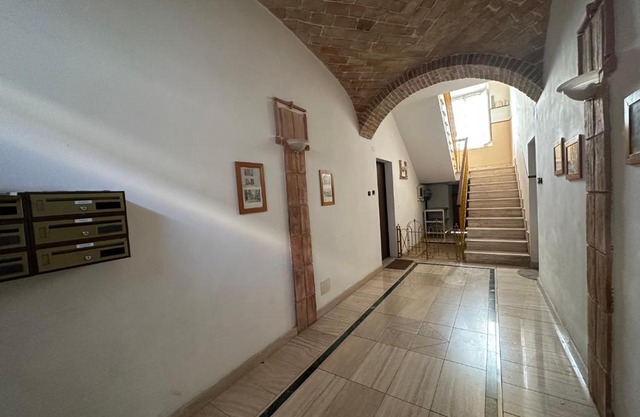 Casa Susanna - delizioso piano terra, centralissimo, superservito, tranquillo, appena fuori ZTL parcheggio libero