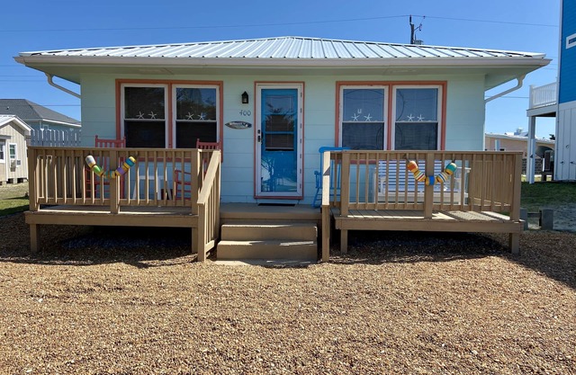 "Castaways" Atlantic Beach Family Fun Cottage