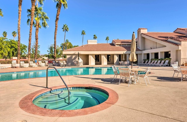 Área de Palm Springs Condo w / piscina y acceso a tenis!