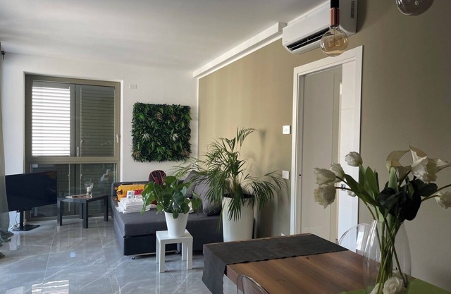 Ceccarini Apartment - Dos Habitaciones Piso, Capacidad 6