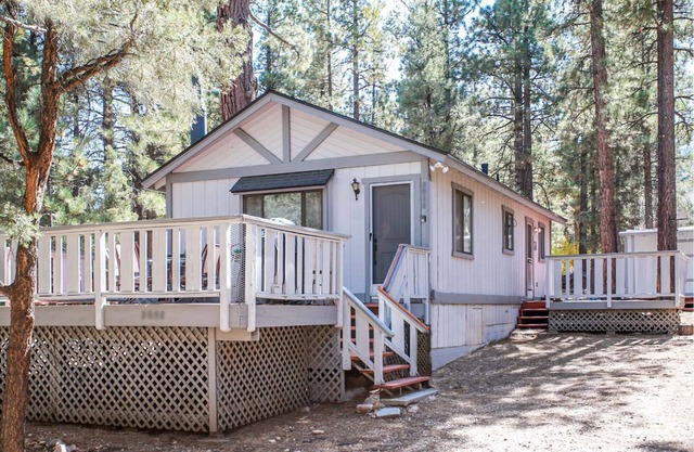 Cedar Pines - 2BR / 1BA / WiFi / Netflix / ¡GRATIS 2 horas de alquiler de bicicletas / kayak!