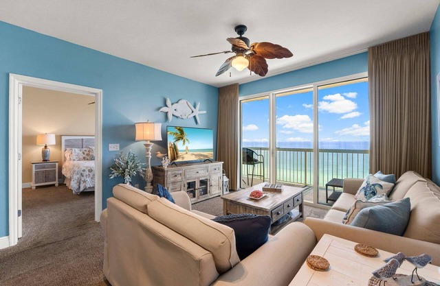 El dormitorio principal se enfrenta al golfo! ChairServicio de silla de playa incluido! Agosto ESPECIALES! 🏝