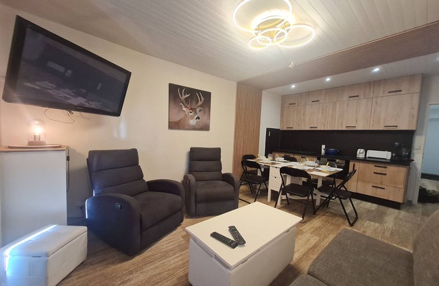 Bonito apartamento cerca de la estación de esquí