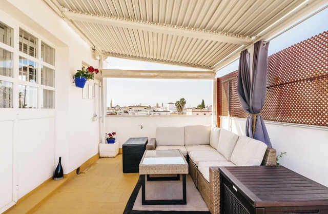 Apartamento duplex con azotea privada + plaza de garaje en el centro de Jerez