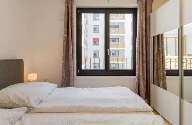 Central Mitte new apartment for families
