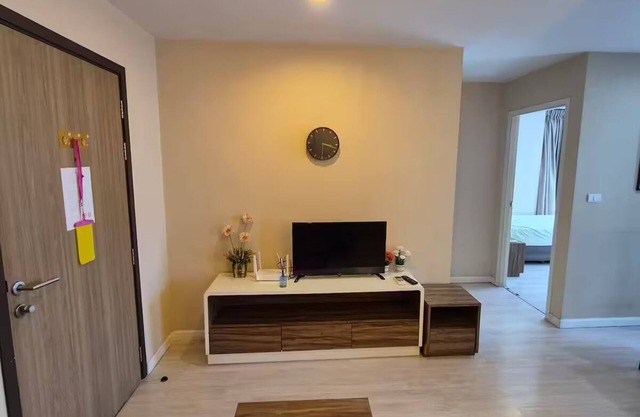 Central Bangkok 2-Bedroom Condo with Pool, Gym & Parking – Rama 4