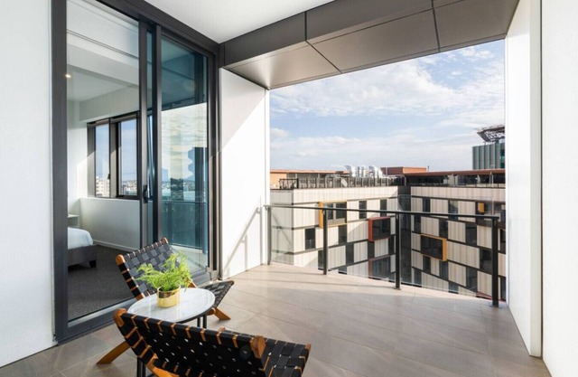 Central Unit w/ Modern Design, Close to Everything