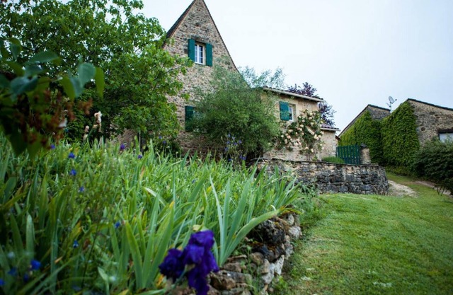 Casa independiente con encanto, jardín y terrazas en Les Eyzies, cerca de Sarlat y Lascaux