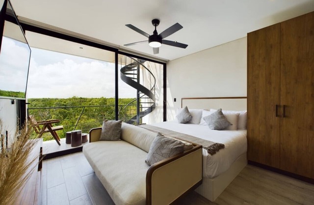 Stunning 1BR Penthouse w/ Jacuzzi & Breathtaking Tulum Jungle Views!