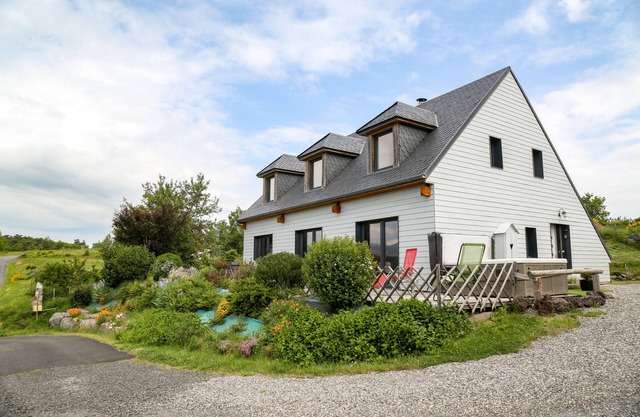 CHALET 136 m² - 4 * - 8 personas - vista excepcional del Sancy