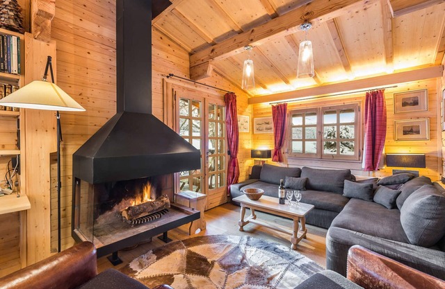Alquiler Chalet Alpino 4 Habitaciones con Terraza y Jardín en Megève