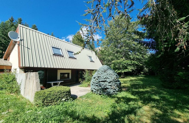 Chalet acogedor en Saint-Michel-de-Chaillol para 10 personas - 4 hab, jardín, mascotas permitidas