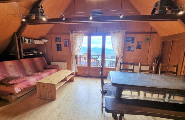 Chalet para 5 personas con balcón, se admiten mascotas, garaje, Chaillol 1600