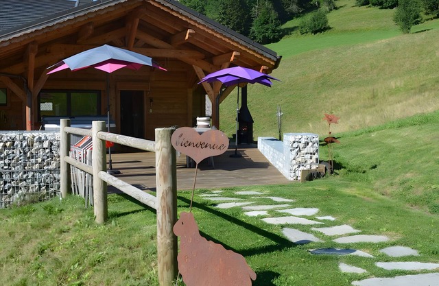 Chalet 'Heidi - Chatel' con vistas a la montaña, terraza privada y Wi-Fi