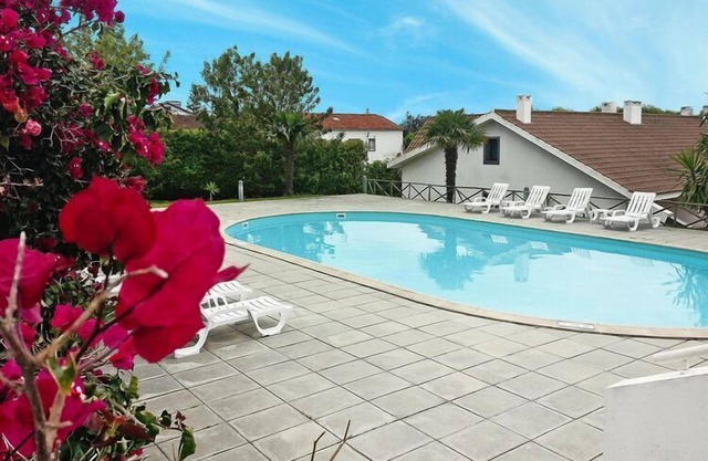 Chalet en Lagoa con piscinas naturales