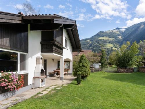 Chalet in Maishofen near Ski Slopes