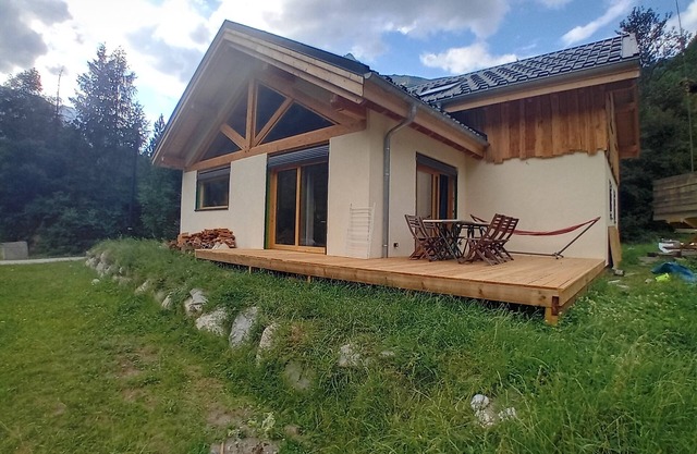 Chalet "les couleurs" in Venosc 2 Alpes ski resort