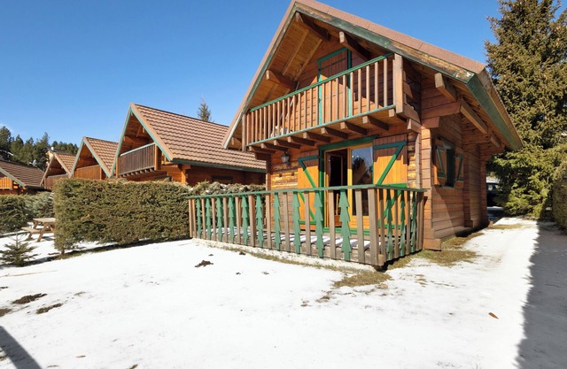 Chalet "Maison De Bois Finlandaise" con 2 terrazas privadas y balcón