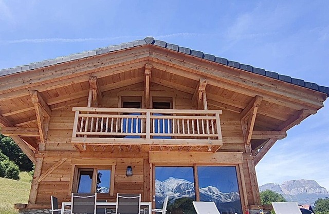 Chalet Neuf vue Panoramique sur le Mont-blanc