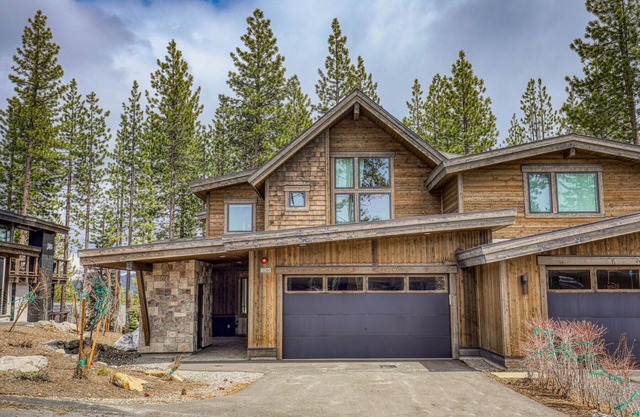 Chalet on Shady Lane at Schaffer's Mill, 4BDRM, Club Amenities Included!
