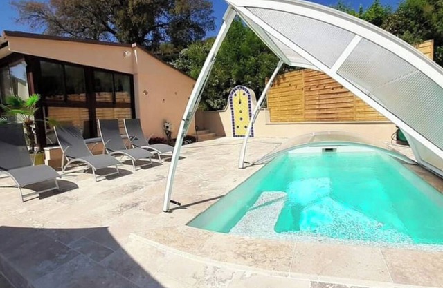 Chalet Paradise Estate With Swimming Pool