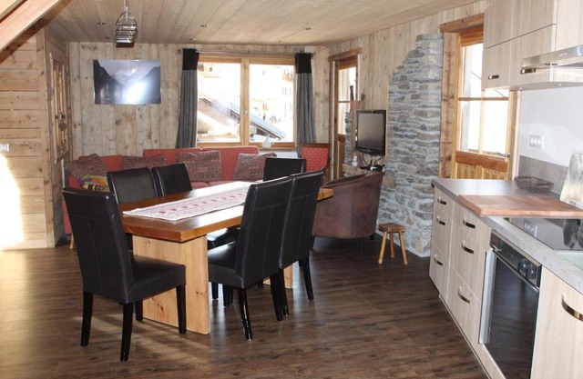 Chalet Pomme de Pin