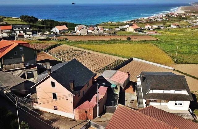 Ref. 11956 Casona de campo en la playa de Razo