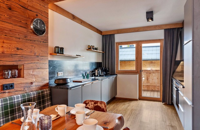 Chalet 'Zillertal Arena 2' with Mountain View, Shared Garden and Wi-Fi