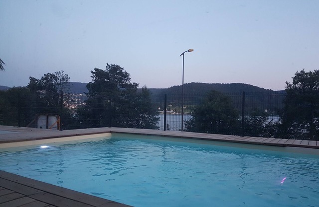 Nuevo chalet Vosgeneige 550M2 28 pers 2 Piscinas, mini golf, spa, hidromasaje