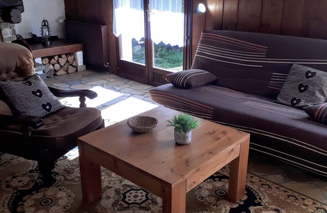 CHAMONIX Apartamento grande y cálido, decorado con buen gusto, R. D.C., una casa de campo.