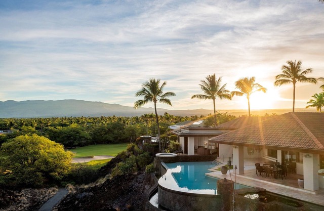 Champion Ridge 7 by Gather: Oceanview Estate w/Pool & Hot Tub