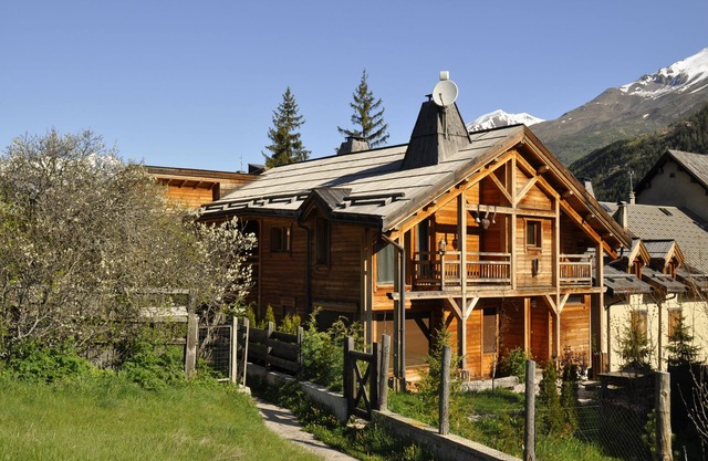 Apartamento de carácter en chalet al pie de las pistas en Serre Chevalier 1400