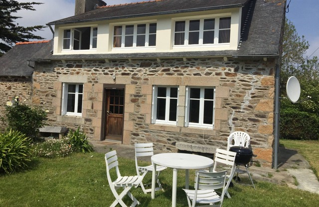 Casa de personajes, cerca del mar a 200 m entre Paimpol y Brehat