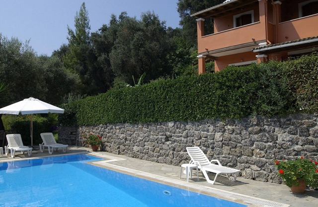 Villa privada con piscinas