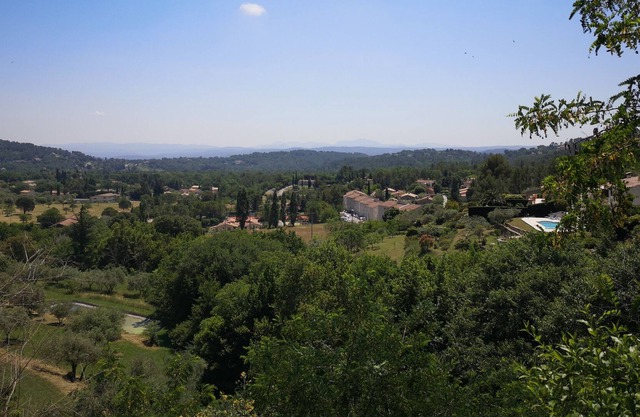 Charmante Maison 150 m2 Dans un Village Provençal