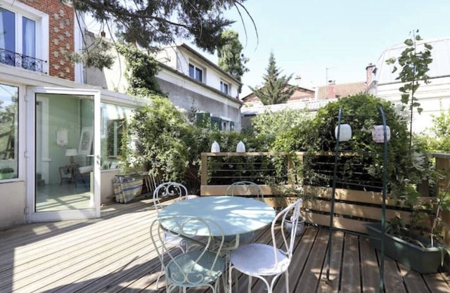 Charmante Maison et Studio au Coeur de Suresnes