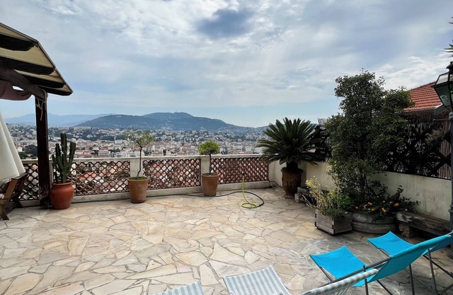 Charmante Maison vue mer à Nice
