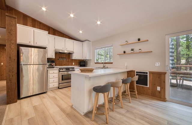 Charmed Cabin at Tahoe Donner by Tahoe Getaways - 2BR w/ HOA Access