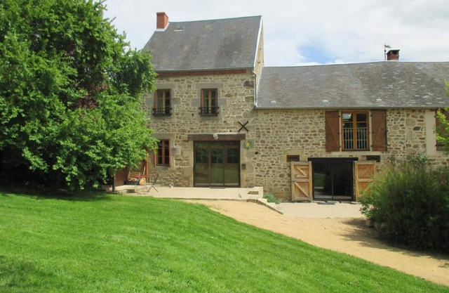 Casa rural Marcillat-en-Combraille, 5 dormitorios, 12 personas